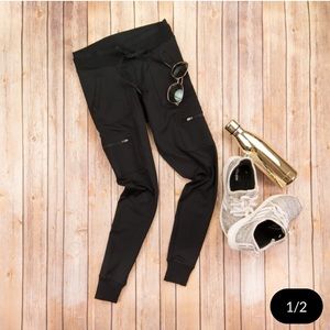 Mono b Joggers size Medium